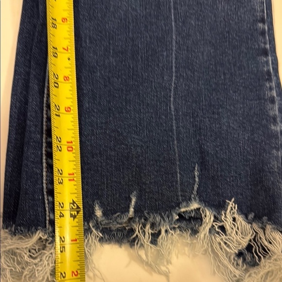 Zenana Outfitters Blue Cropped Ankle Jeans with Frayed Hem #586 - Picture 8 of 9